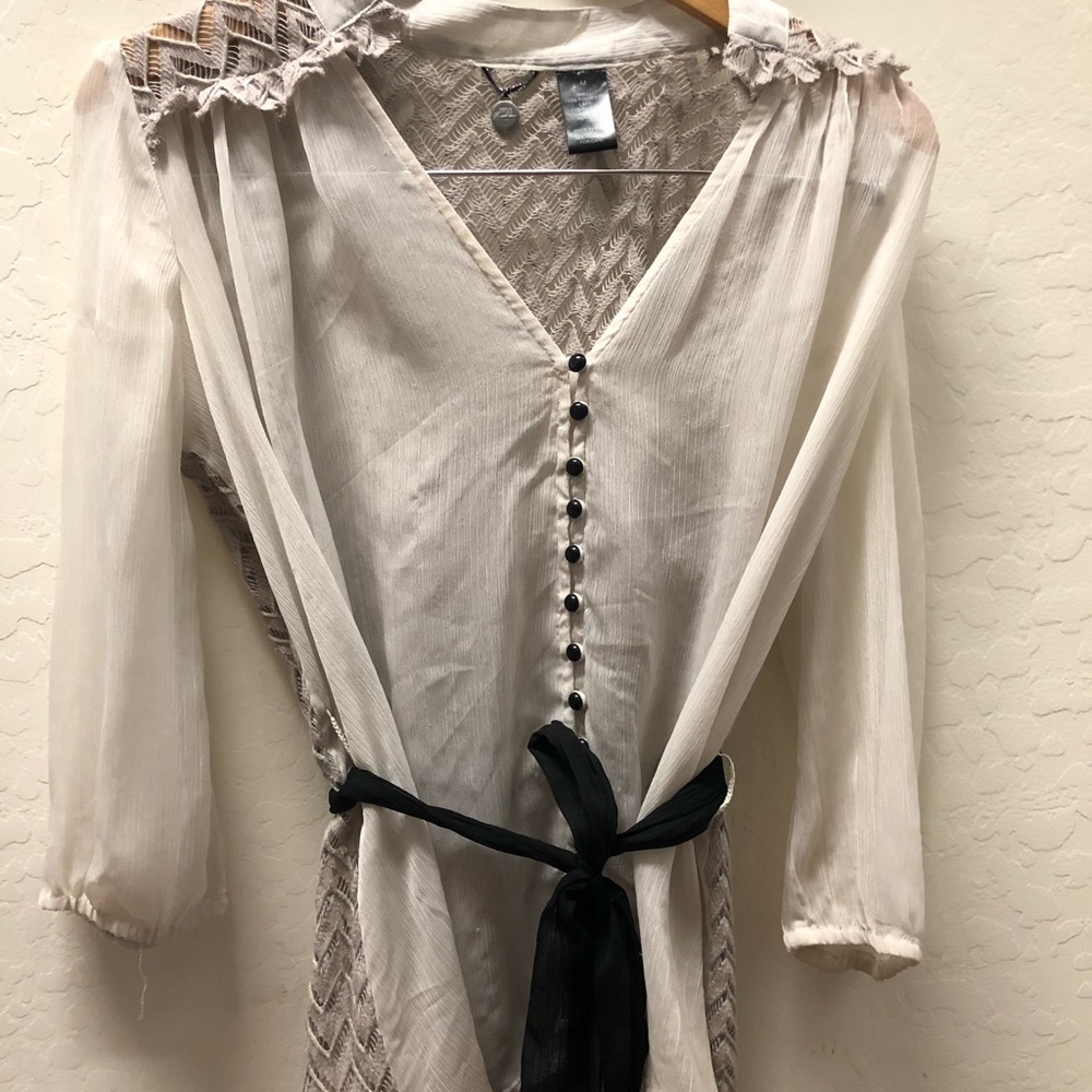 White and gray tunic